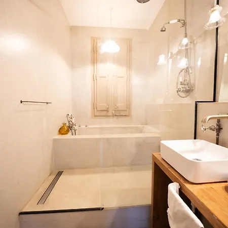 Stylish Retreat In Catalonia Lejlighed Barcelona